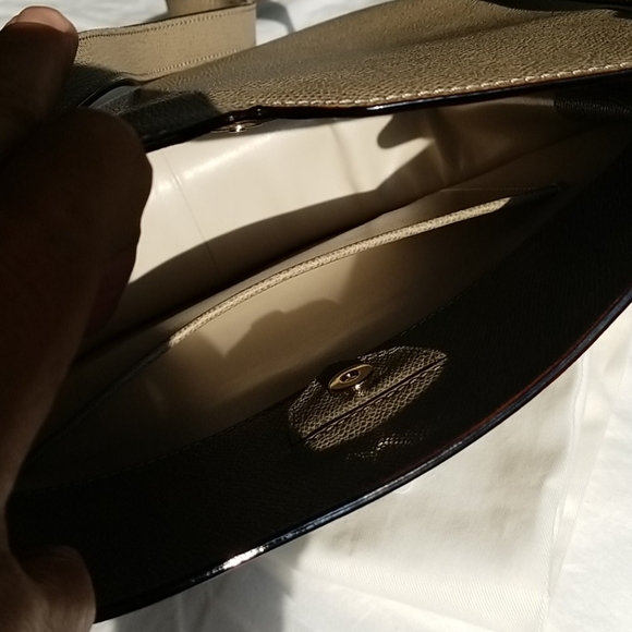 🎉Host Pick✨️ Valextra Leather Small Weekend Hobo Bag - Picture 6 of 16